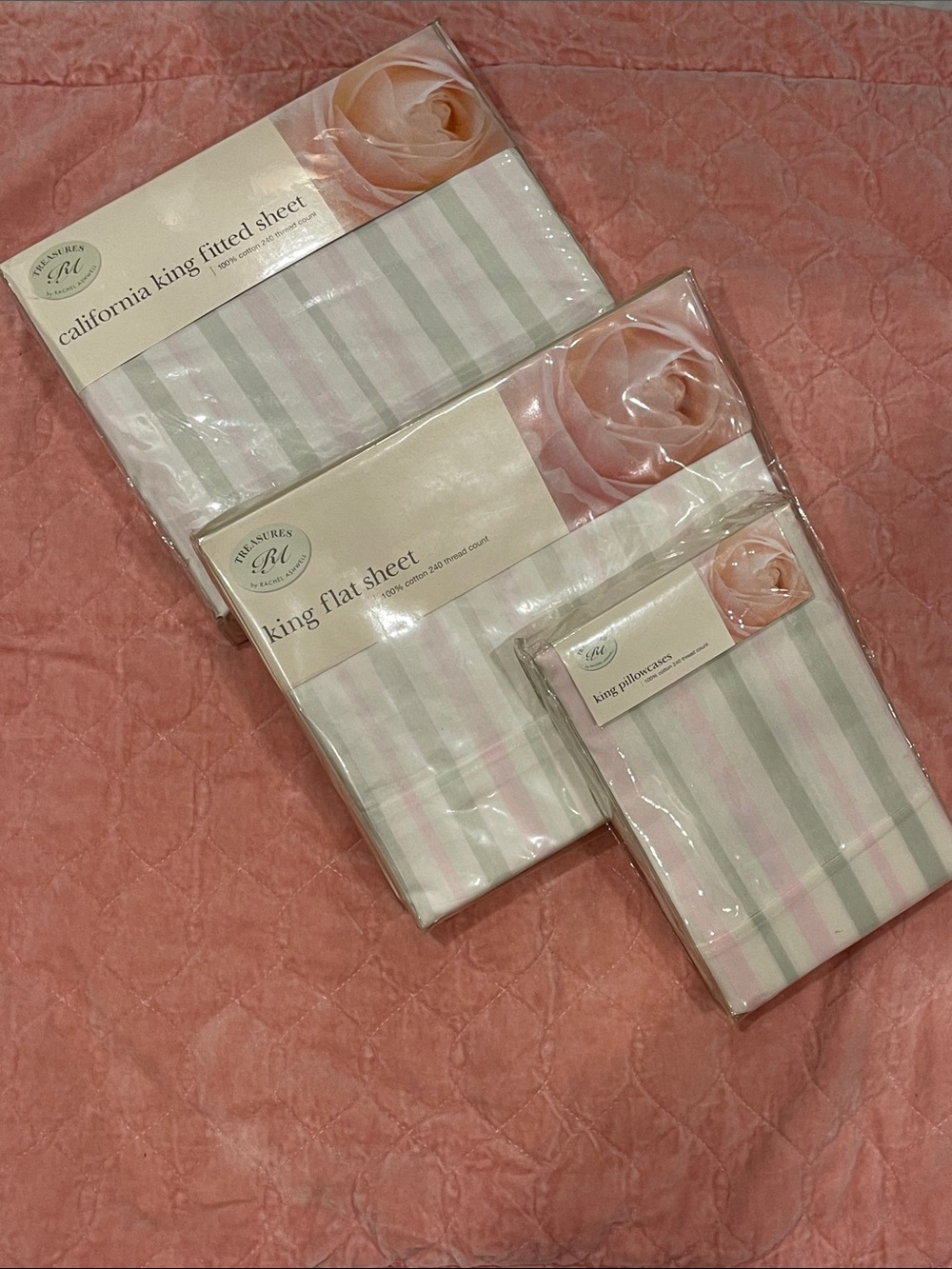 Rachel Ashwell treasures Garden Rose California King sheet set🩷